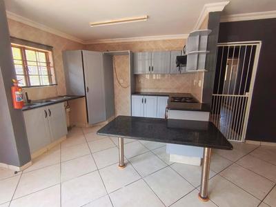 Townhouse For Sale in Kwambonambi, Kwambonambi