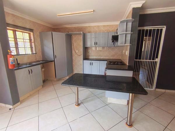 Townhouse For Sale in Kwambonambi, Kwambonambi